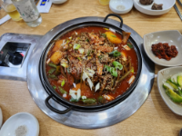 오늘 저녁. 고구마대 듬뿍 병어조림+소주1병